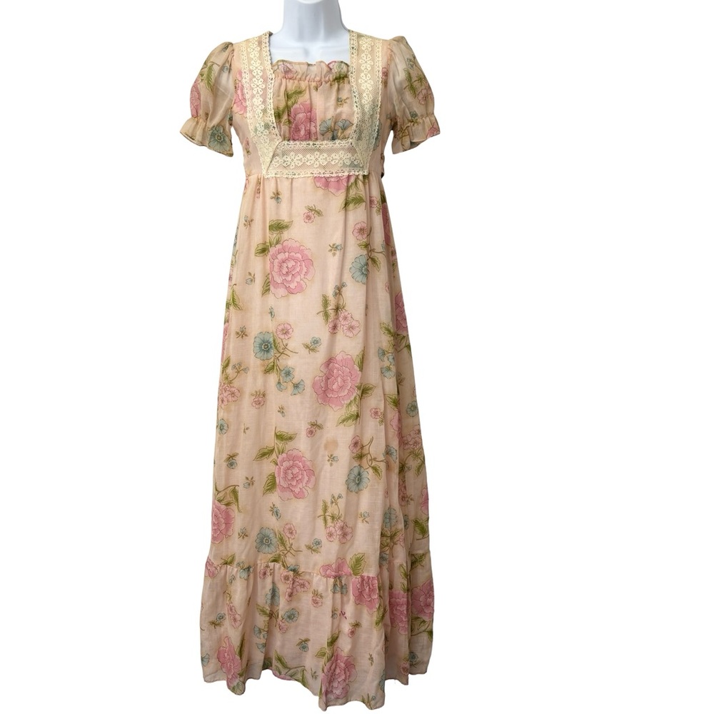 R.A.R VTg 1970s prairie floral maxi‎ dress ruffled square neckline lace Size 8